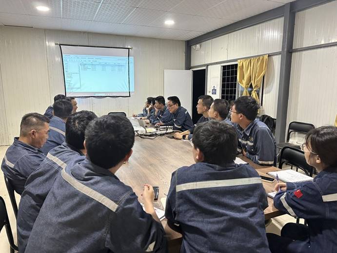 厄瓜多爾分公司召開(kāi)創(chuàng)優(yōu)推進(jìn)會(huì) 厄瓜多爾分公司召開(kāi)創(chuàng)優(yōu)推進(jìn)會(huì)